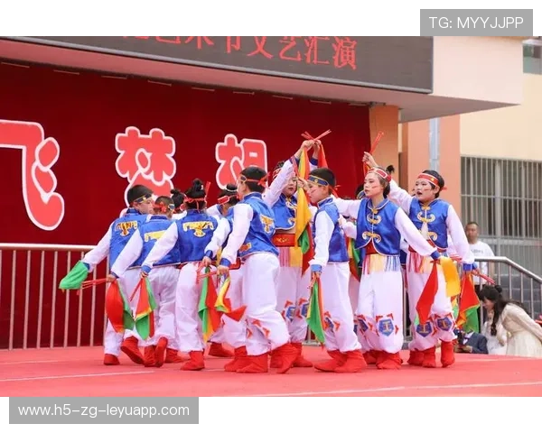 _炫彩云端舞蹈：运动与艺术结合的新风尚_，云彩舞蹈视频