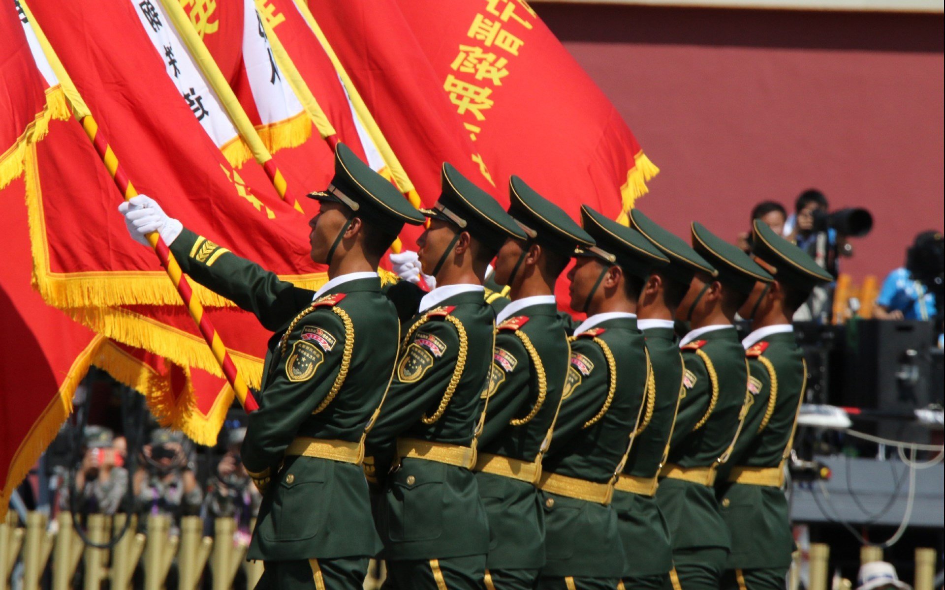 乐鱼体育APP官方下载-英国男子4×200米自由泳接力刷新赛会纪录，4×200米自由泳接力决赛