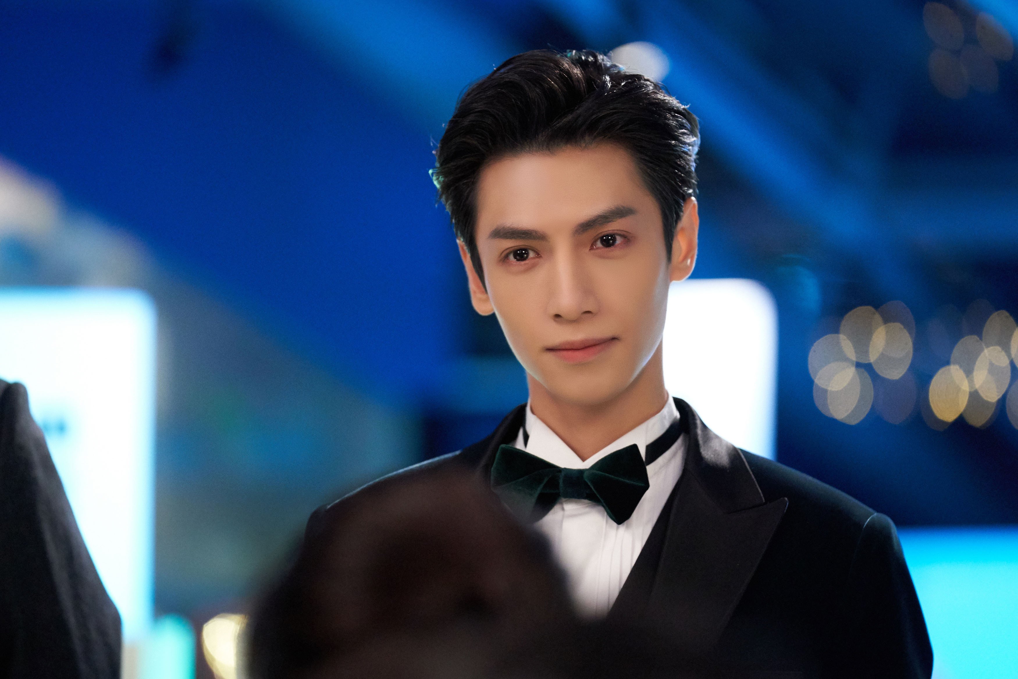 LEYU SPORTS中国官方网站-跨界合作推出足球题材的电影和纪录片，弘扬体育精神，足球类纪录片